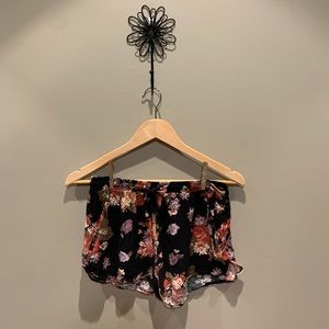2/$10 floral flowy shorts